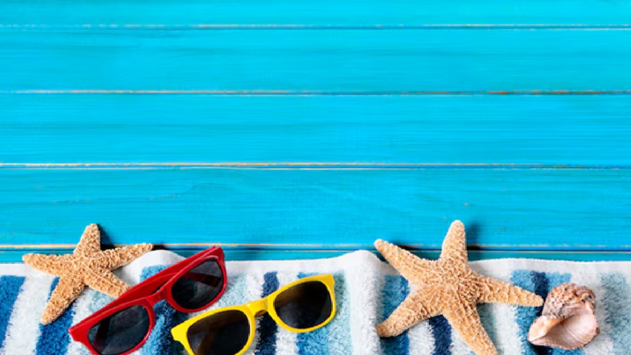 Use a face mist with cucumber or aloe vera or a moist towel, to quickly cool down. Use UV protective sunglasses, wear a wide brimmed hat and bring a scarf to shield yourself from the sun's rays. (Disclaimer: Given the input is on an information basis, please seek professional advice.)