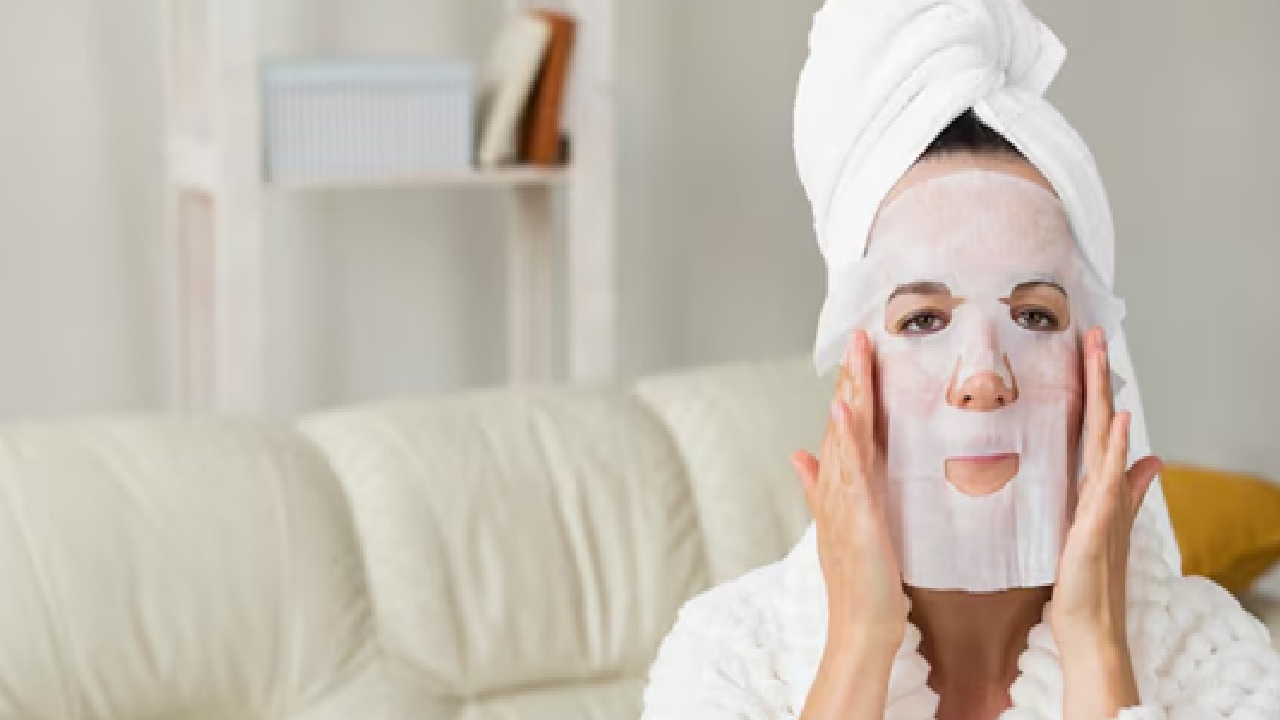 To let the skin breathe, use light cosmetics like BB creams or tints or go without makeup altogether. (Disclaimer: Given the input is on an information basis, please seek professional advice.)