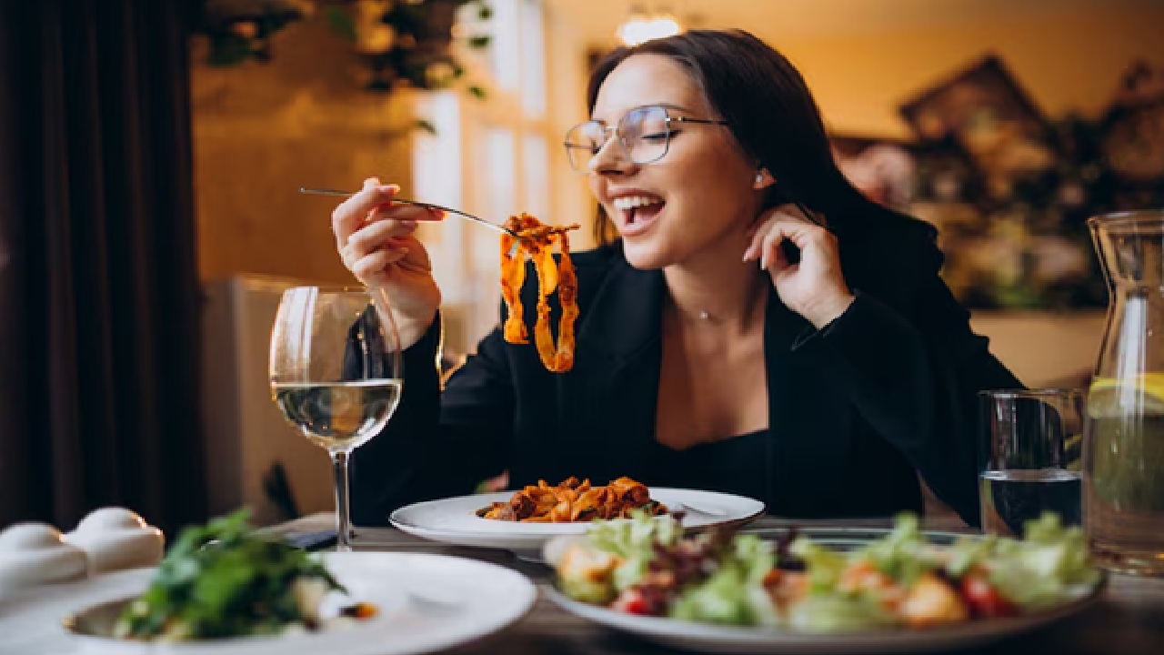 From Cravings to Control: Master Mindful and Nutritious Eating