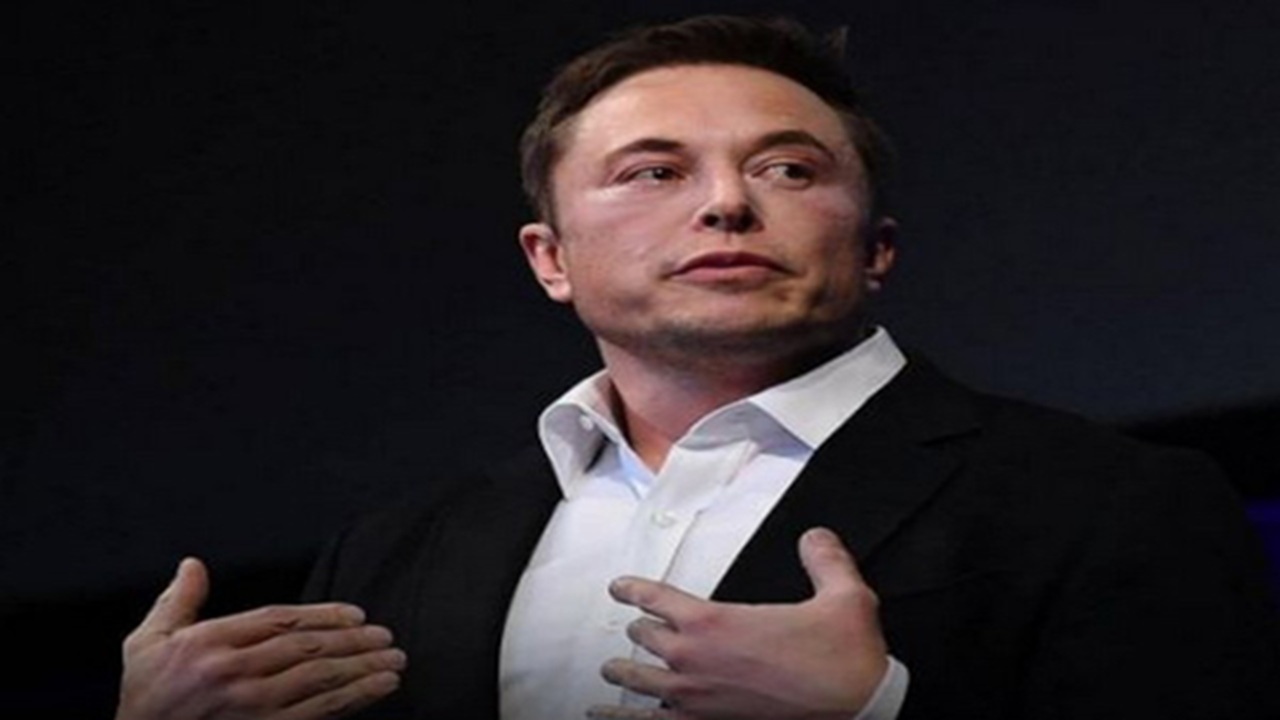 Elon Musk Becomes World's First Trillionaire After the SpaceX IPO Surge