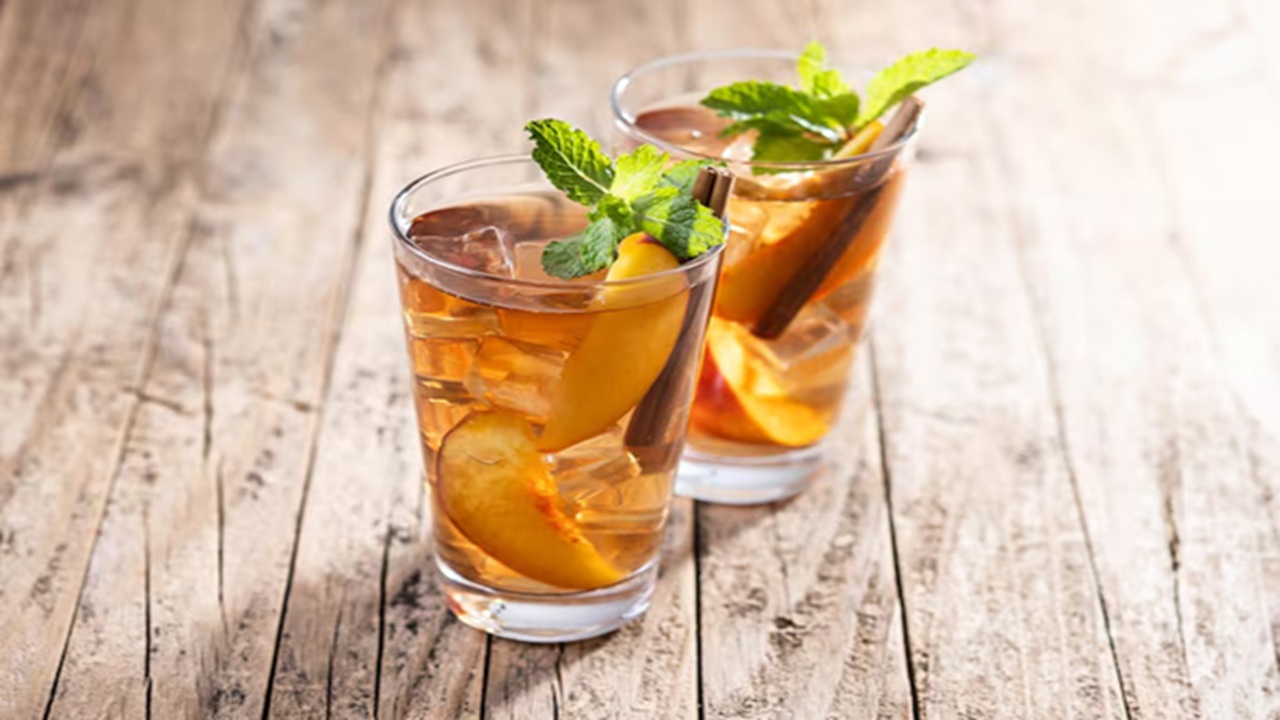 Fresh and Flavorful: How to Make These Popular Iced Tea Varieties Right at Home
