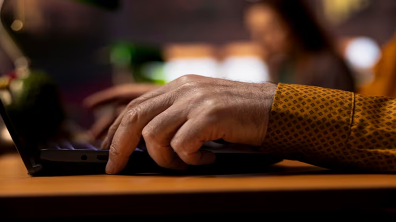 Video: Mumbai Based Founder Hires 64 Year Old Intern, Calls It His Best Decision