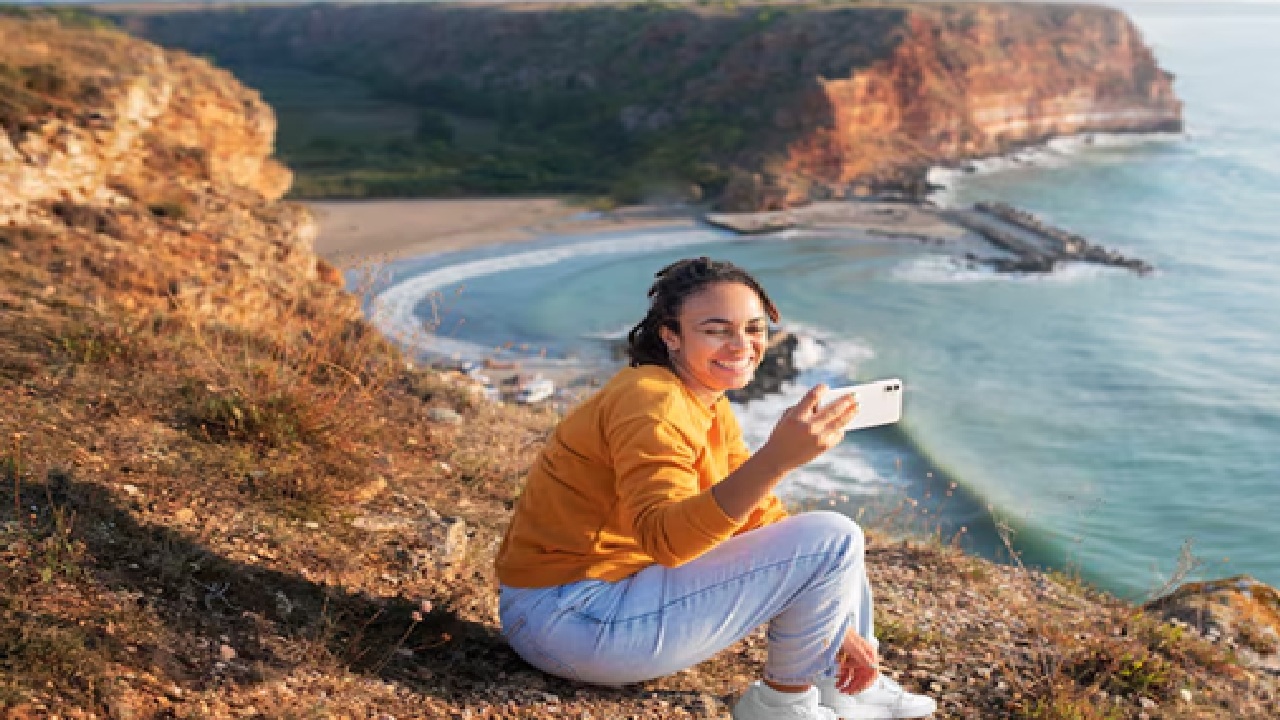 What to Remember When Traveling Alone for the First Time