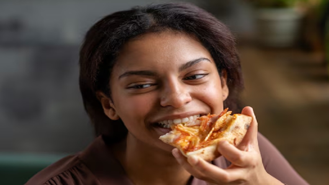A balanced diet rich in whole foods, such as fruits, vegetables, lean proteins and healthy fats, provides essential nutrients that support bodily functions and promote optimal health.