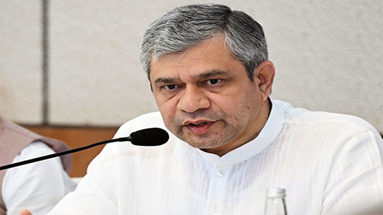 India’s First 320 Kmph Bullet Train to Start in 2027, Says Union Minister Ashwini Vaishnaw