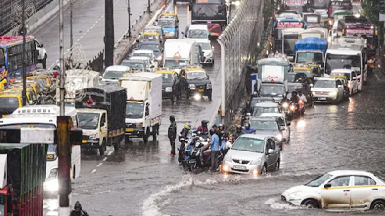 Mumbai Rains: City Records Over 100 mm Rainfall in Just 24 Hours