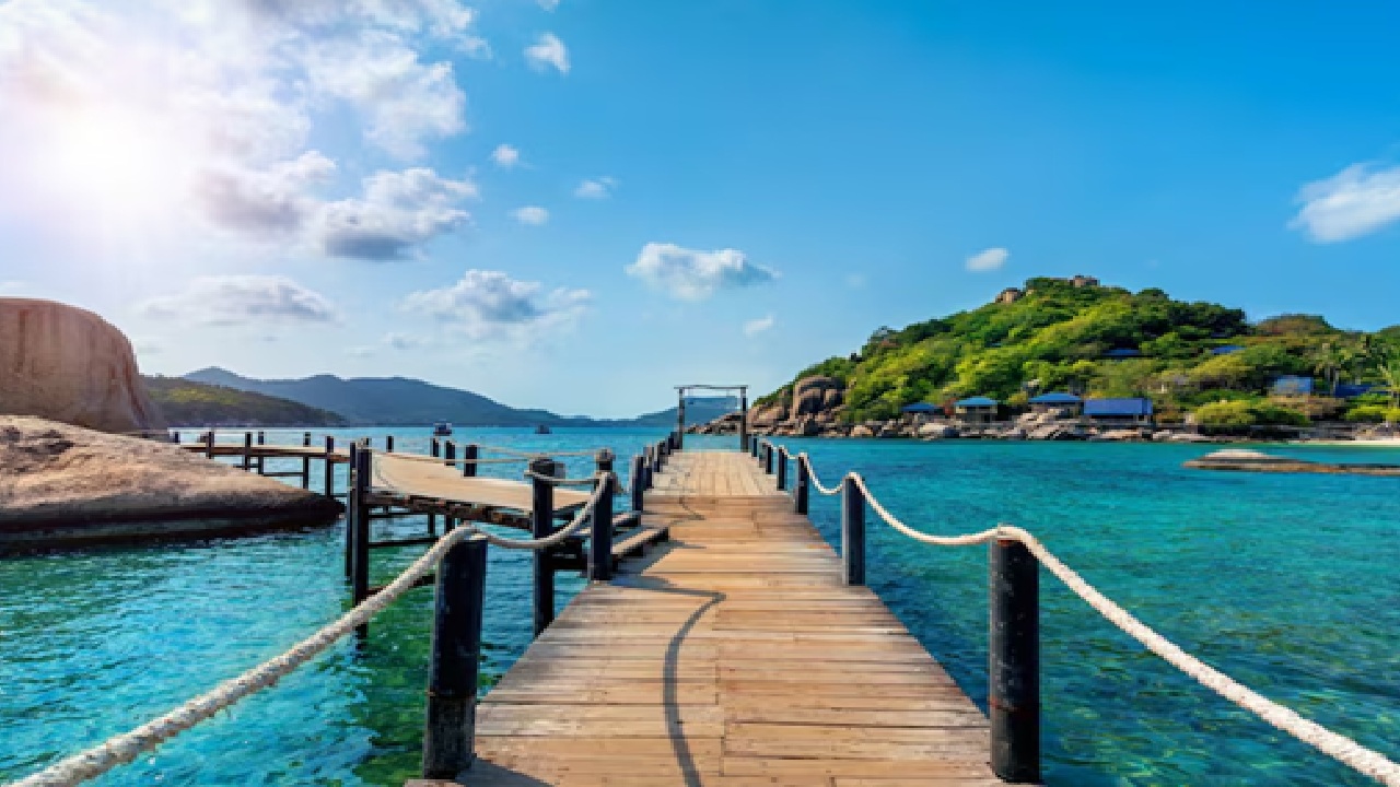Travel Trend: What is ‘No-think Holidays’ and Why Do People Choose It?