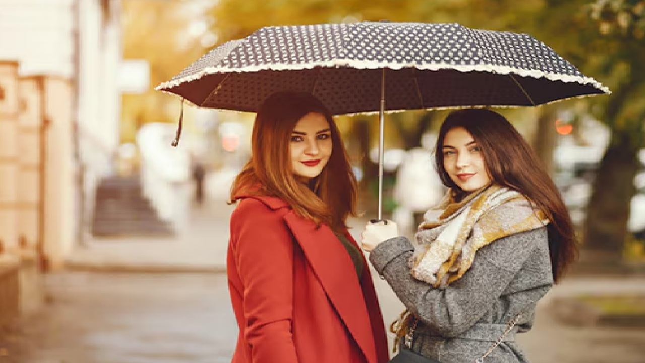 During the monsoon, consider using lighter makeup formulations that allow your skin to breathe.