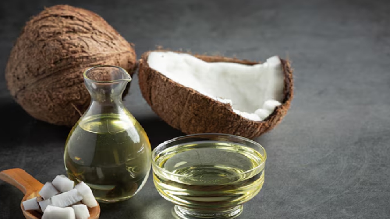 Natural Care Tips: Top Coconut Oil Benefits for Skin and Hair