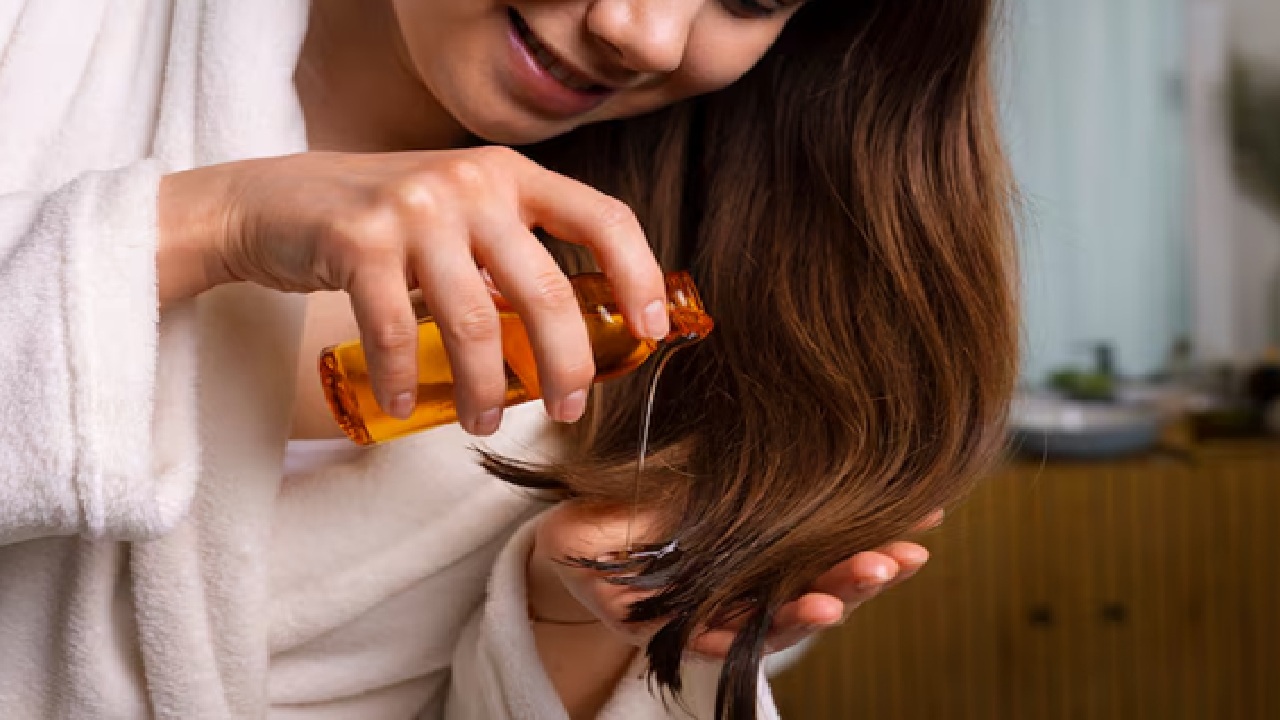 How to Keep Your Hair Healthy During Travel and Climate Shifts
