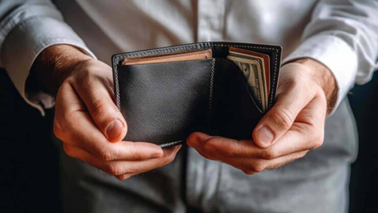 Man Praises Rapido Driver For Returning His Lost Money Wallet, Company Responds