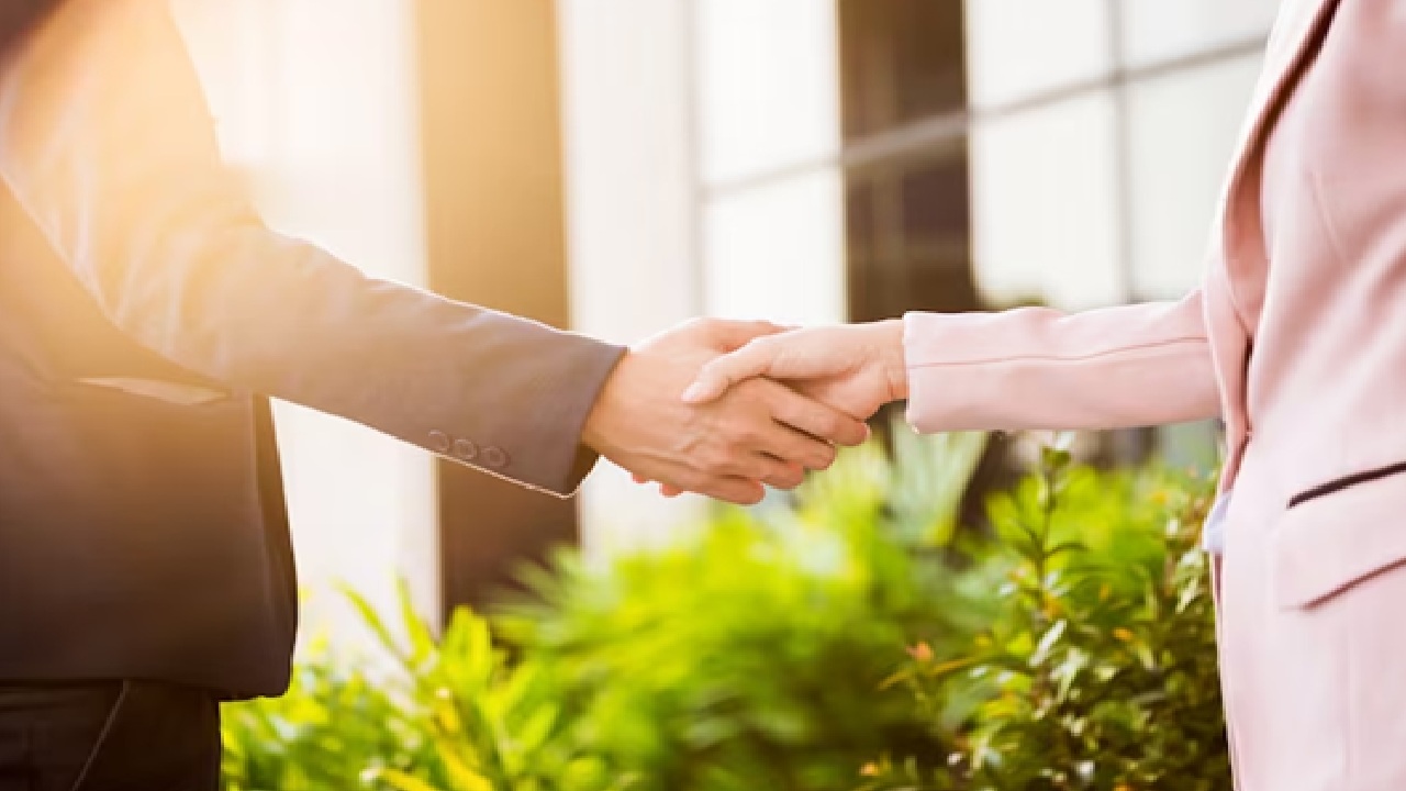 Bengaluru Woman Lands with a Job Offer While on Flat Hunt, Shares Extraordinary Story