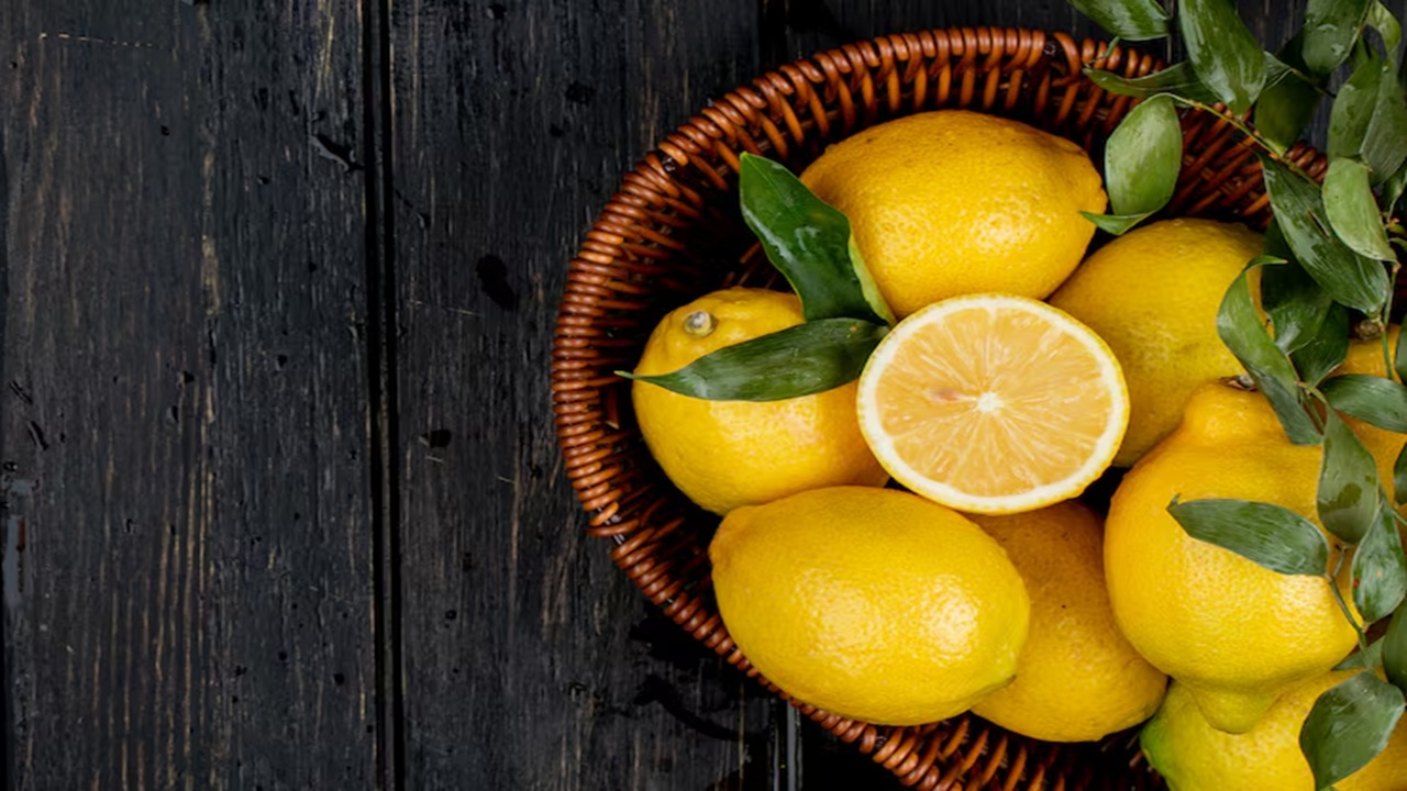 Lemons for 850 Rupees? Man Compares Vegetable Prices in Norway and India, Sparks Debate Online Lemons for 850 Rupees? Man Compares Vegetable Prices in Norway and India, Sparks Debate Online