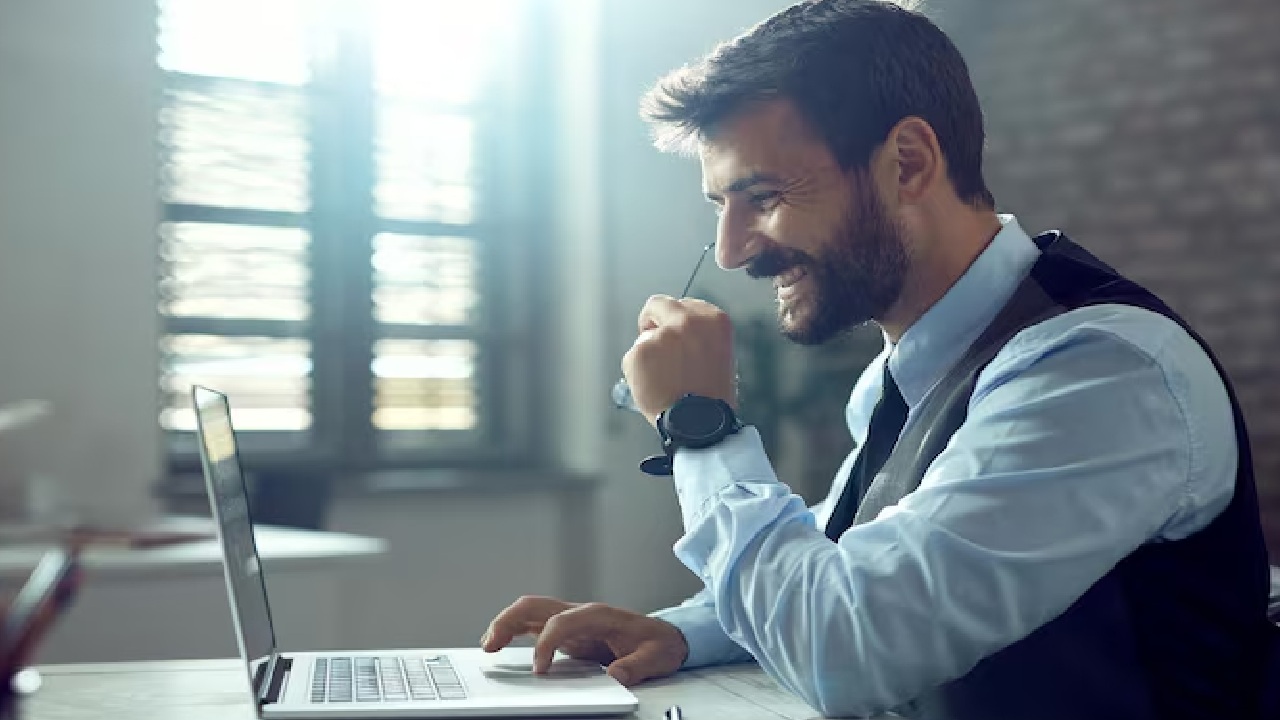 How Micro Habits Boost Productivity: Examples You Can Start Today
