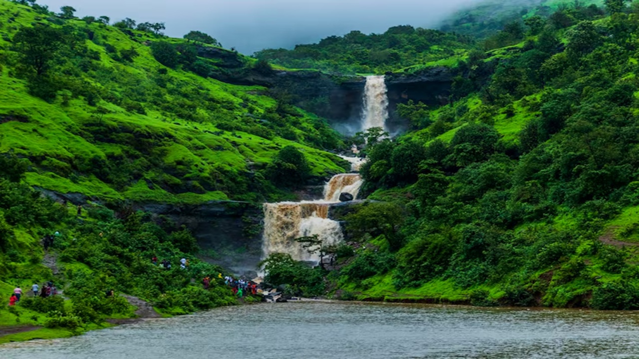 Scenic Routes: The Best Backpacking Trips in Maharashtra This Season