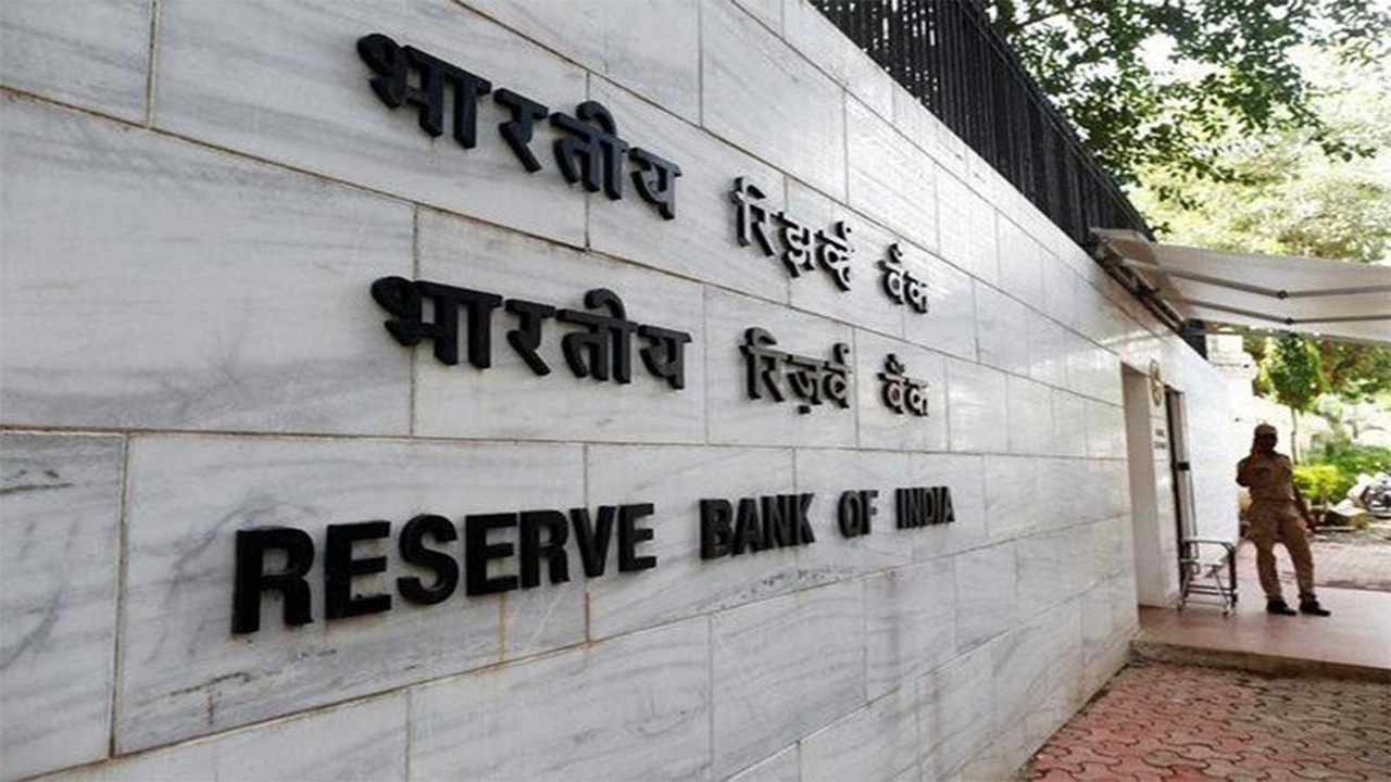 RBI’s 7 lakh Crore VRRR Auction Witnesses Low Bank Participation Despite Excess Funds