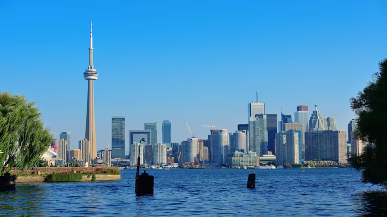 Severe Storm Strikes Toronto and GTA, Causing Flooding in Transit, Roads and Homes