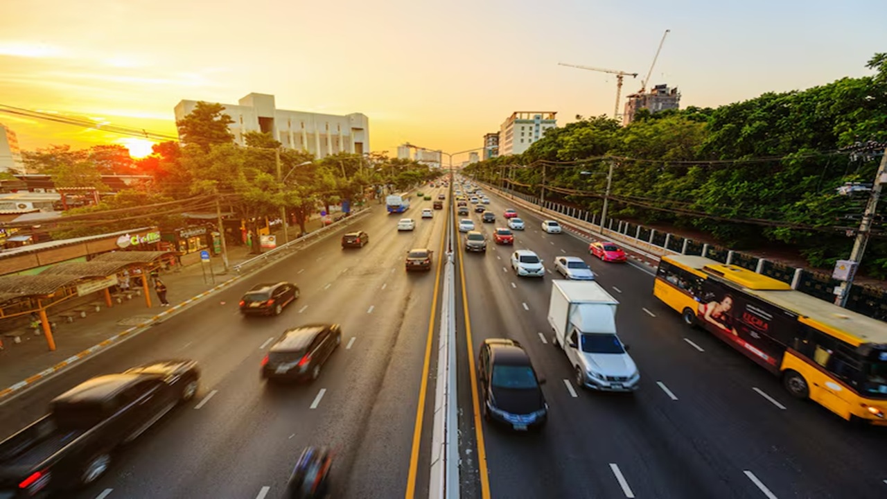 Viral: Woman Shares Three Hour Journey Across Bengaluru, Highlights Traffic Chaos