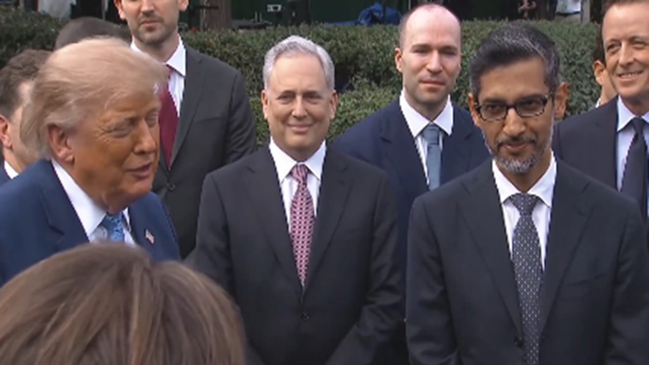 President Donald Trump Praises Google CEO Sundar Pichai, Calls Him ‘Monster’, Internet Reacts President Donald Trump Praises Google CEO Sundar Pichai, Calls Him ‘Monster’, Internet Reacts