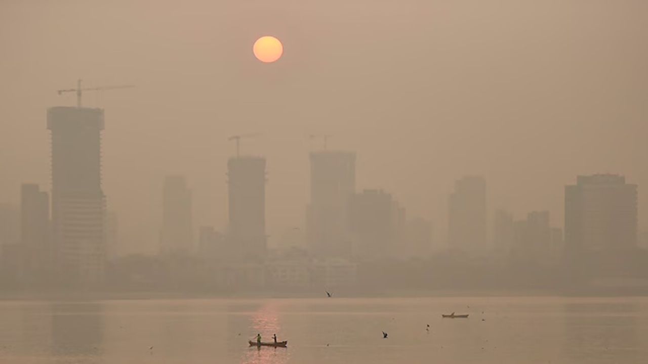 Mumbai AQI Hits ‘Unhealthy’ Category, No Relief From Heat