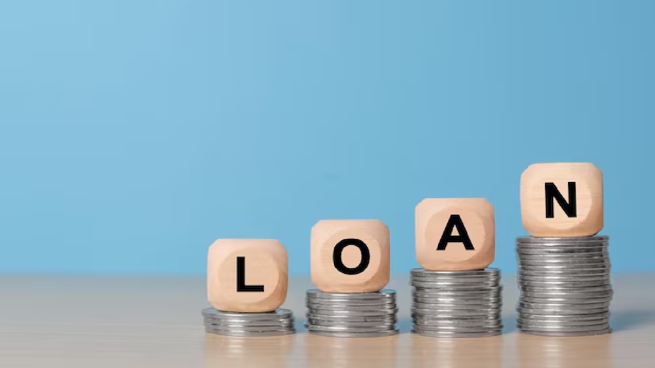 Smart Ways to Handle Credit Card Bills and Loan EMIs